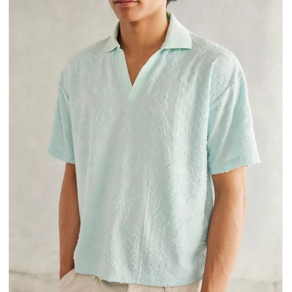 Urban outfitters standard cloth terrycloth short sleeve collared shirt medium